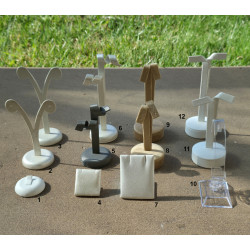 Espositore per orecchini assortiti